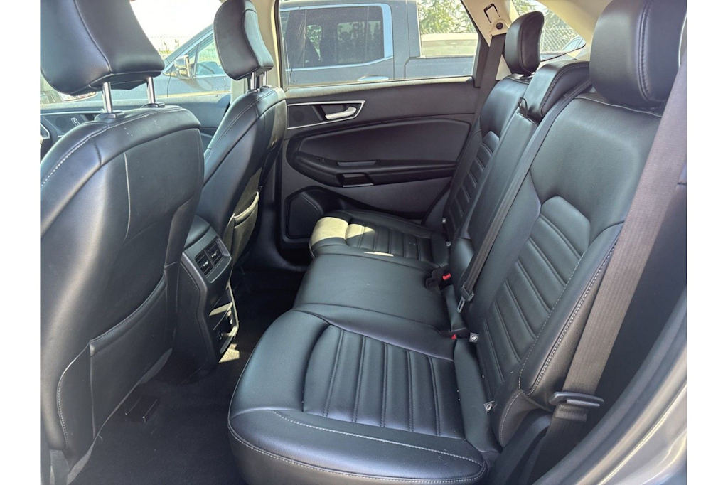 Thumbnail: 2022 Ford Edge - 12