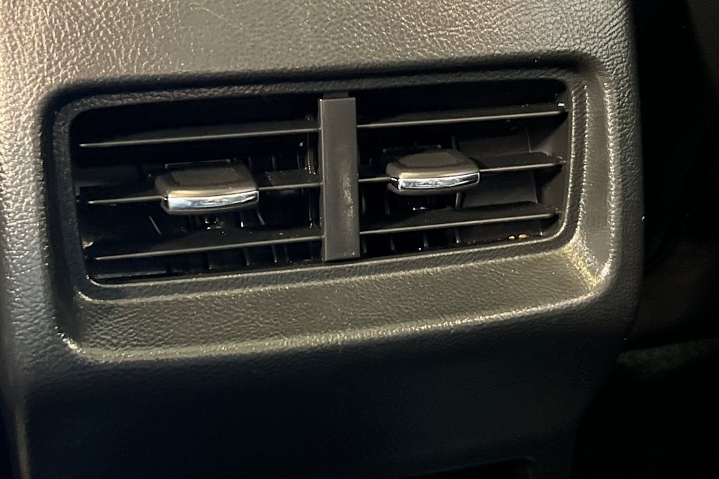Thumbnail: 2022 Ford Edge - 26