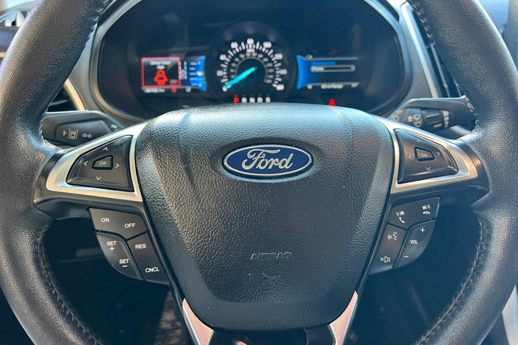 Thumbnail: 2022 Ford Edge - 31