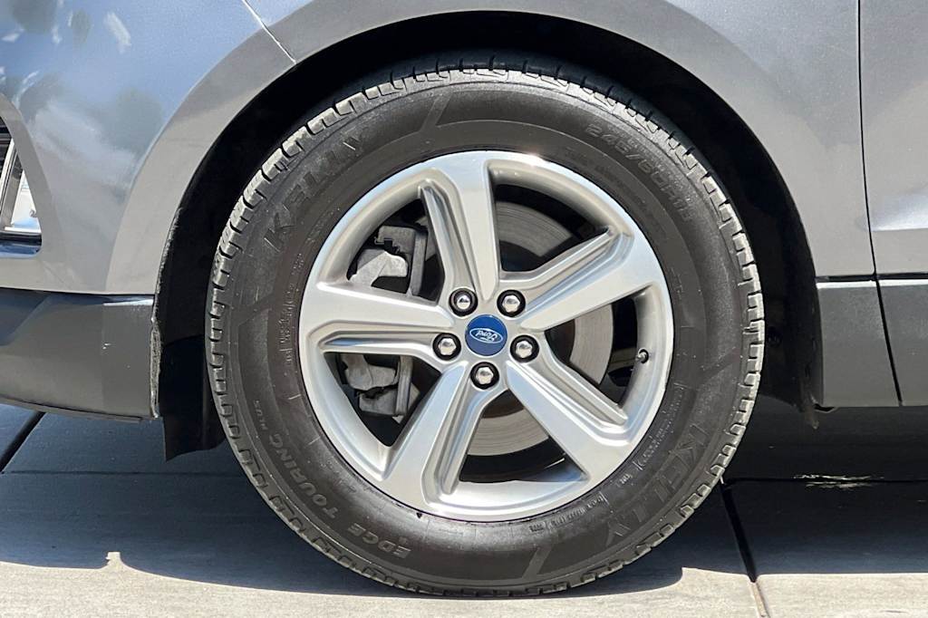 Thumbnail: 2022 Ford Edge - 8