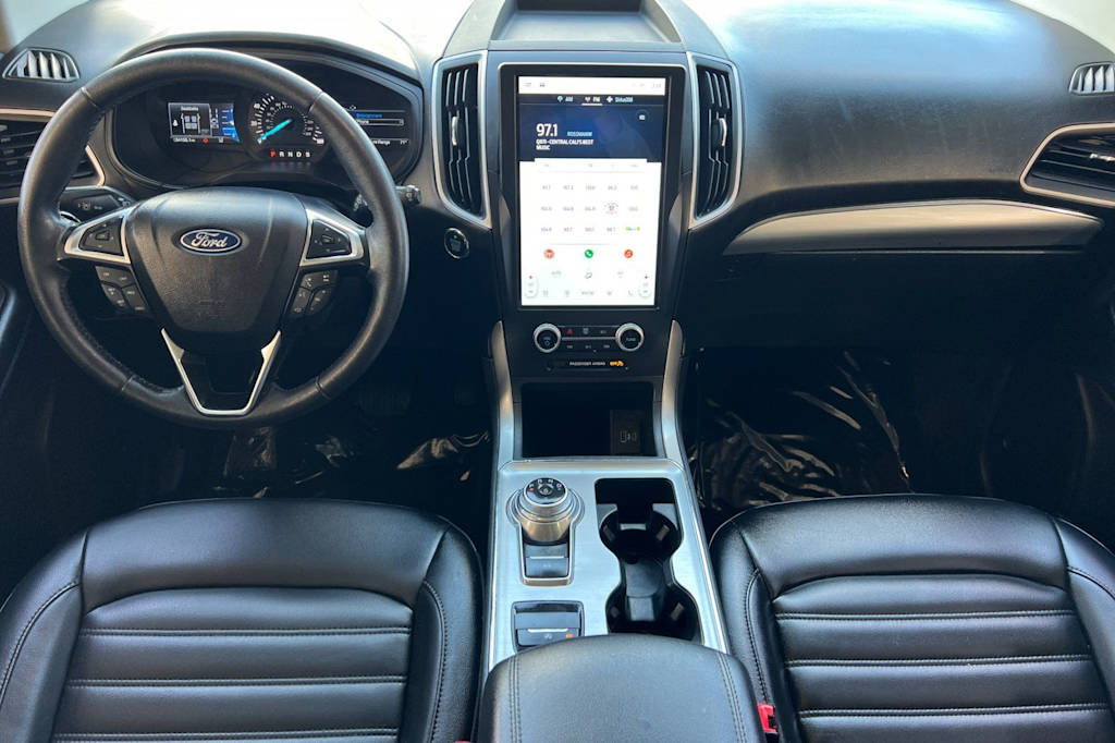 Thumbnail: 2022 Ford Edge - 2