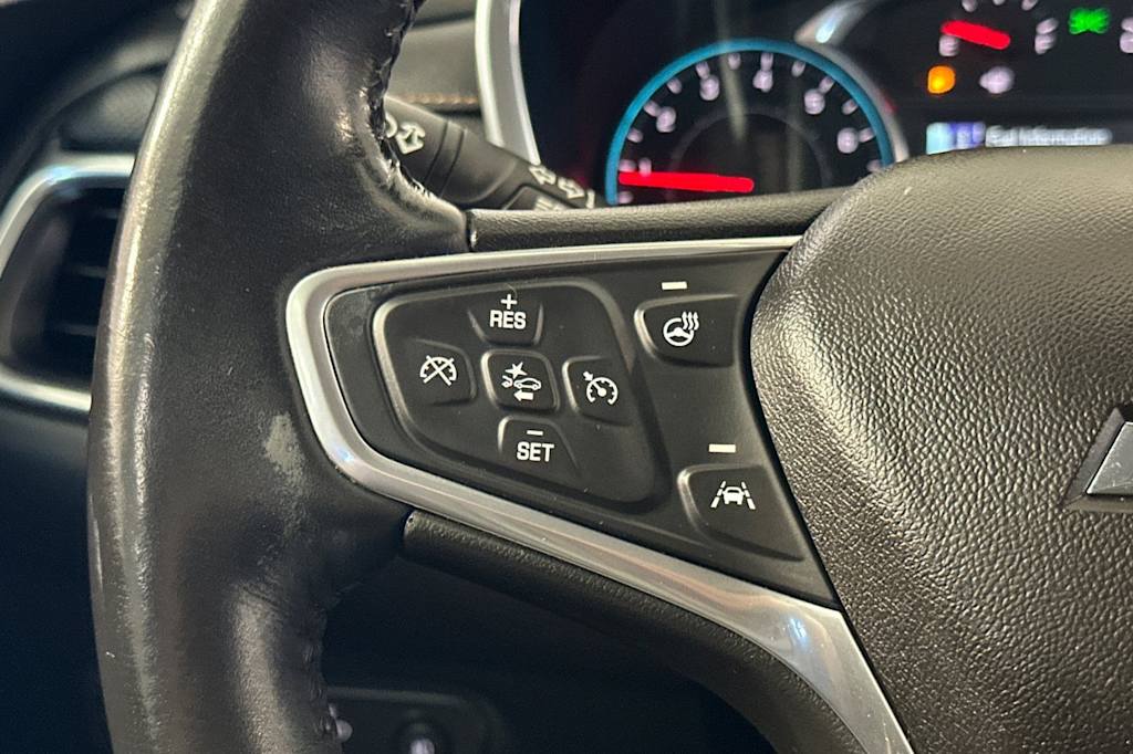 Thumbnail: 2018 Chevrolet Equinox - 33