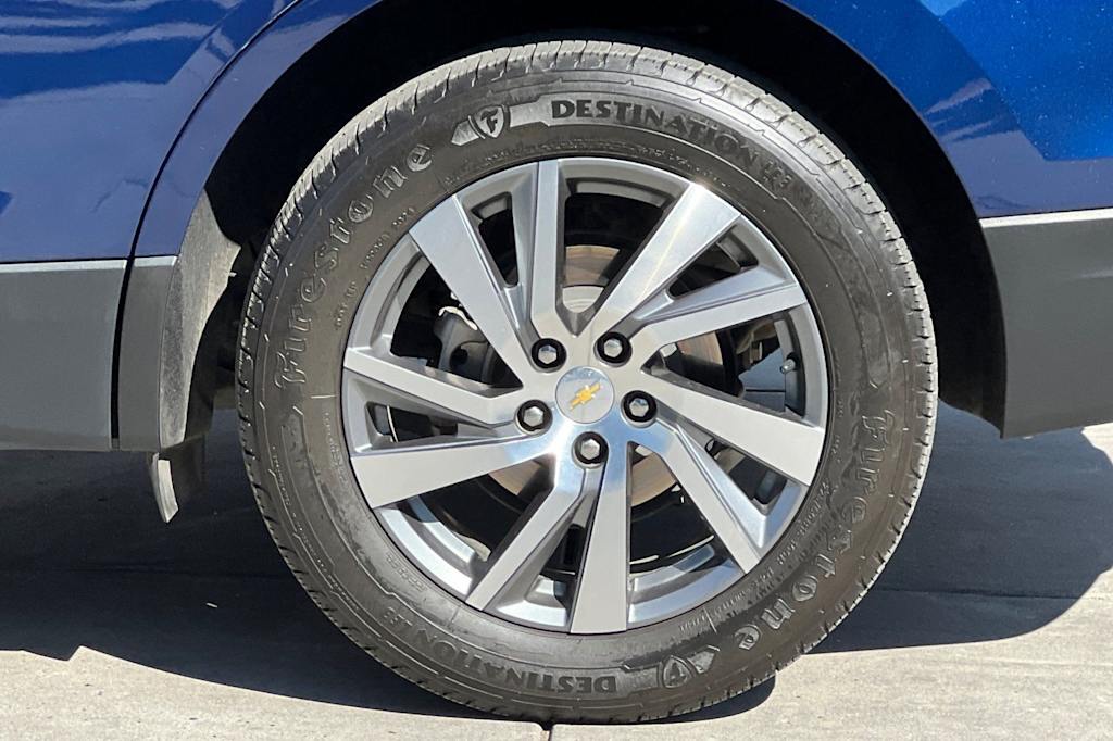 Thumbnail: 2022 Chevrolet Equinox - 8