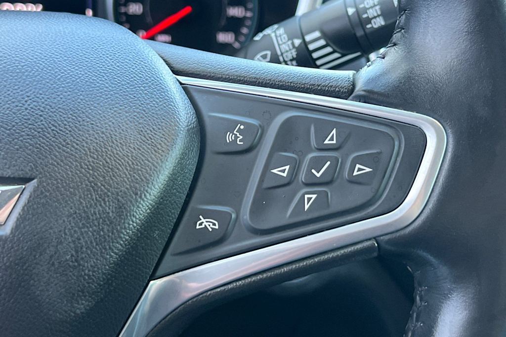 Thumbnail: 2022 Chevrolet Equinox - 30