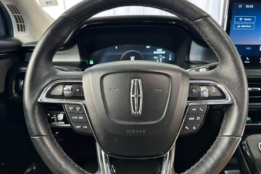 Thumbnail: 2022 Lincoln Nautilus - 31