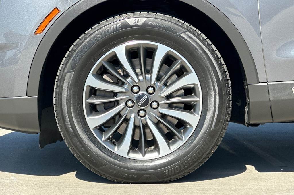 Thumbnail: 2022 Lincoln Nautilus - 7