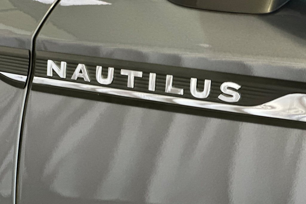 Thumbnail: 2022 Lincoln Nautilus - 6