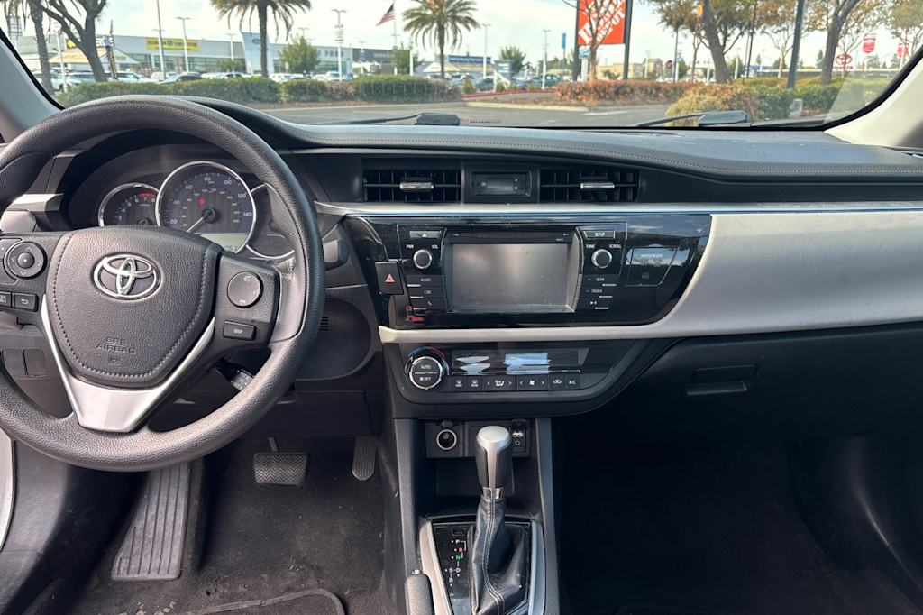 Thumbnail: 2016 Toyota Corolla - 2