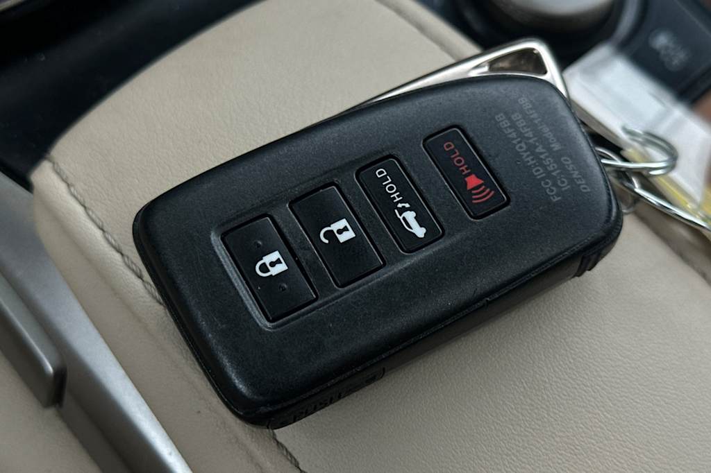 Thumbnail: 2019 Lexus RX - 18