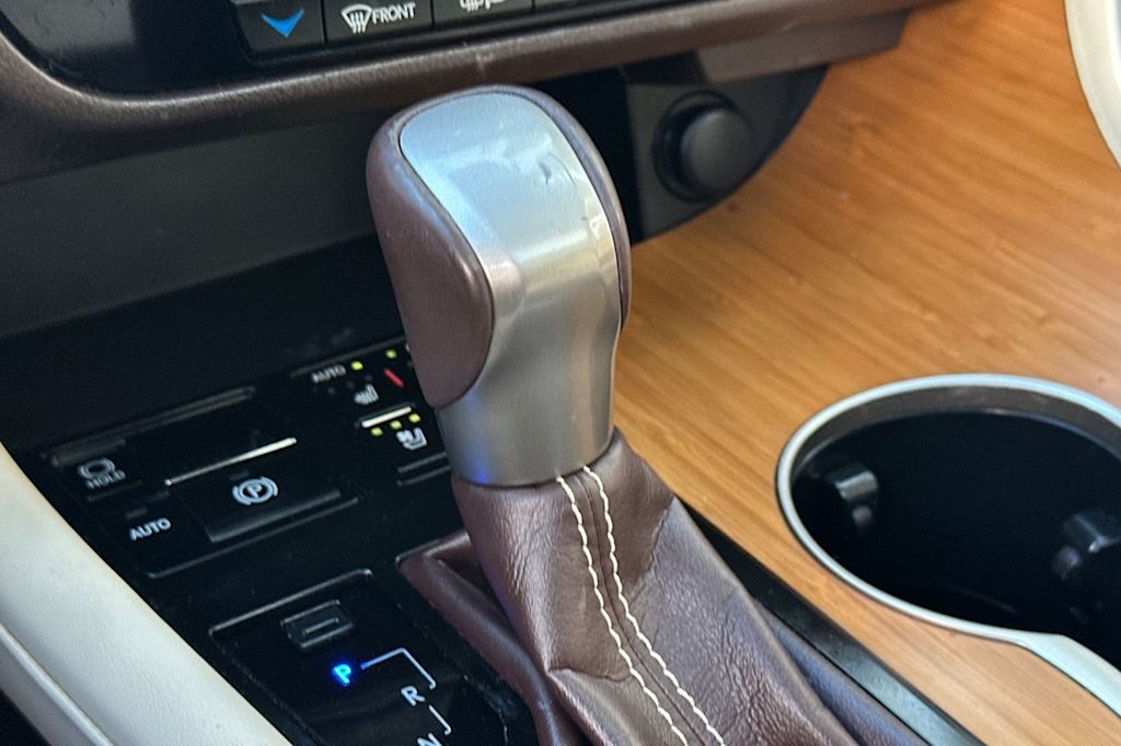 Thumbnail: 2019 Lexus RX - 28