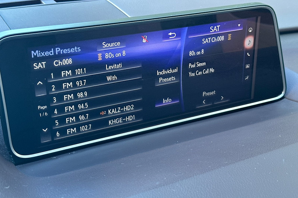 Thumbnail: 2019 Lexus RX - 18