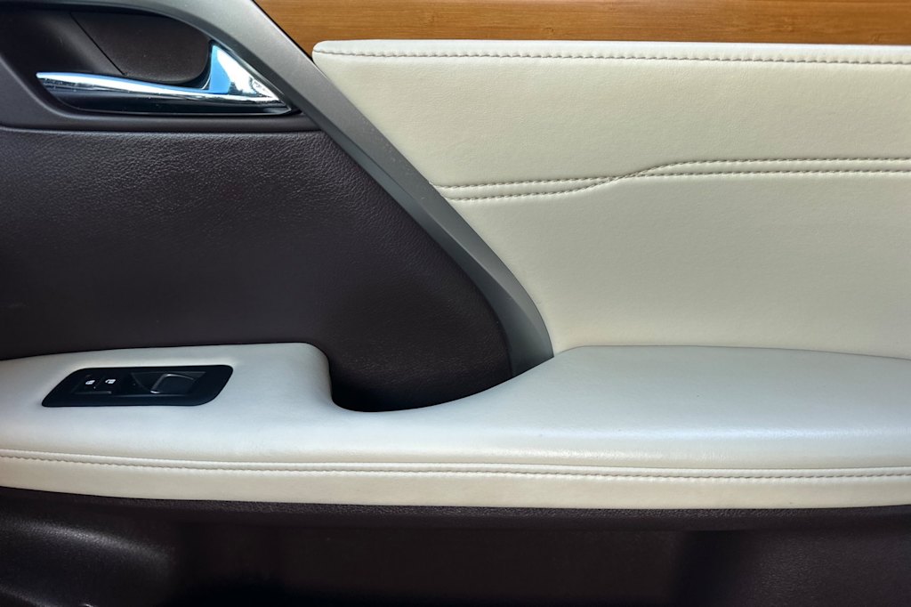 Thumbnail: 2019 Lexus RX - 25