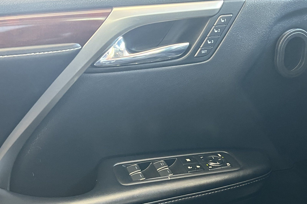 Thumbnail: 2020 Lexus RX - 21