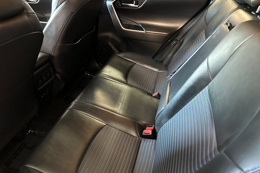 Thumbnail: 2019 Toyota RAV4 - 11