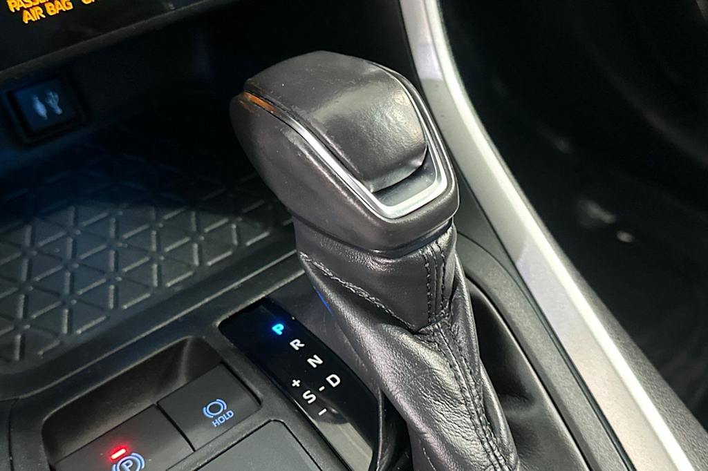 Thumbnail: 2019 Toyota RAV4 - 15