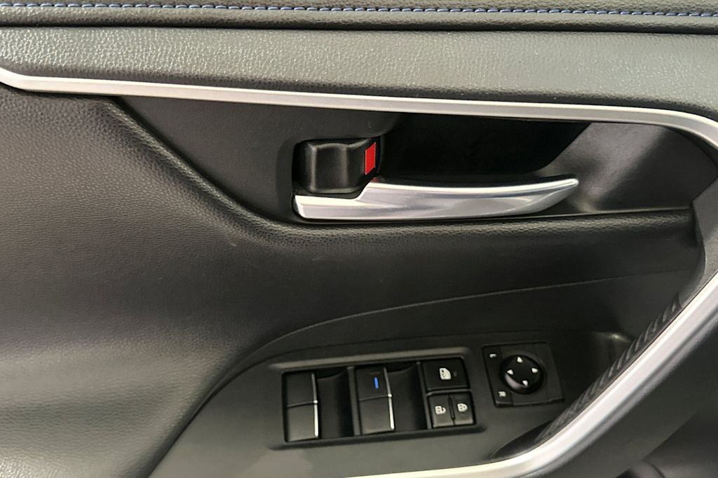 Thumbnail: 2019 Toyota RAV4 - 22