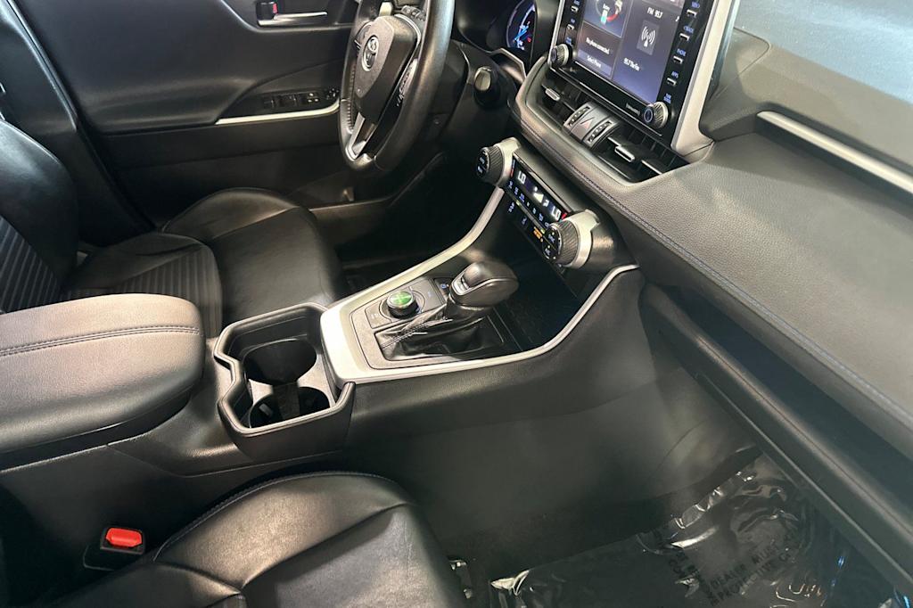 Thumbnail: 2019 Toyota RAV4 - 13