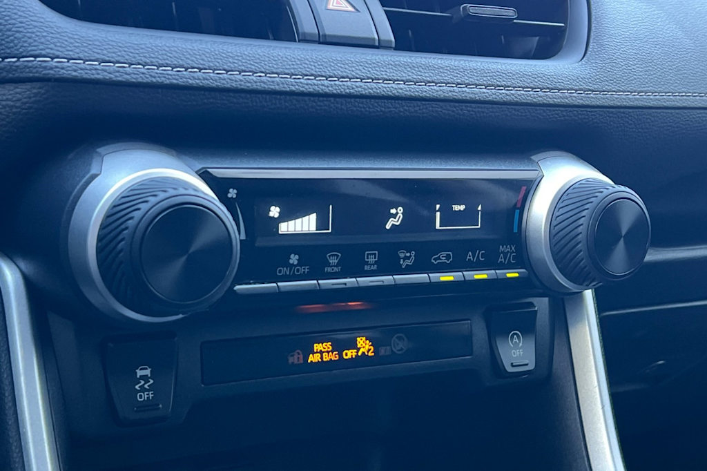 Thumbnail: 2024 Toyota RAV4 - 27