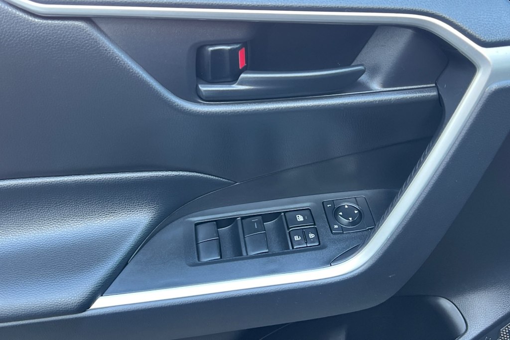 Thumbnail: 2024 Toyota RAV4 - 24