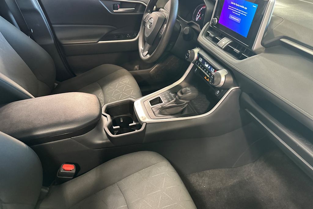 Thumbnail: 2024 Toyota RAV4 - 13