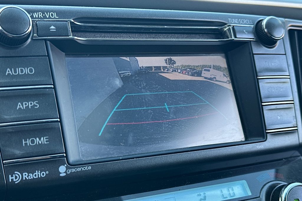 Thumbnail: 2015 Toyota RAV4 - 25