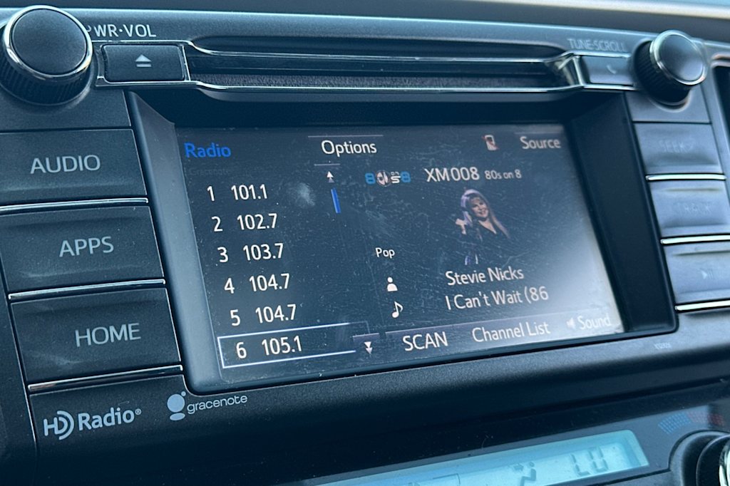 Thumbnail: 2015 Toyota RAV4 - 13