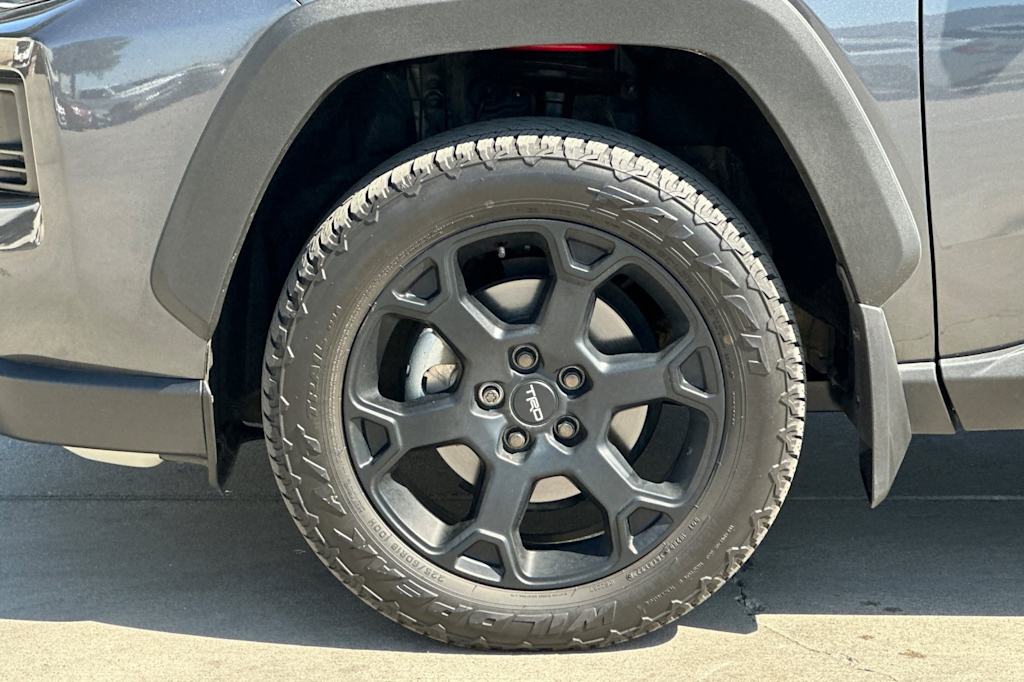 Thumbnail: 2024 Toyota RAV4 - 8