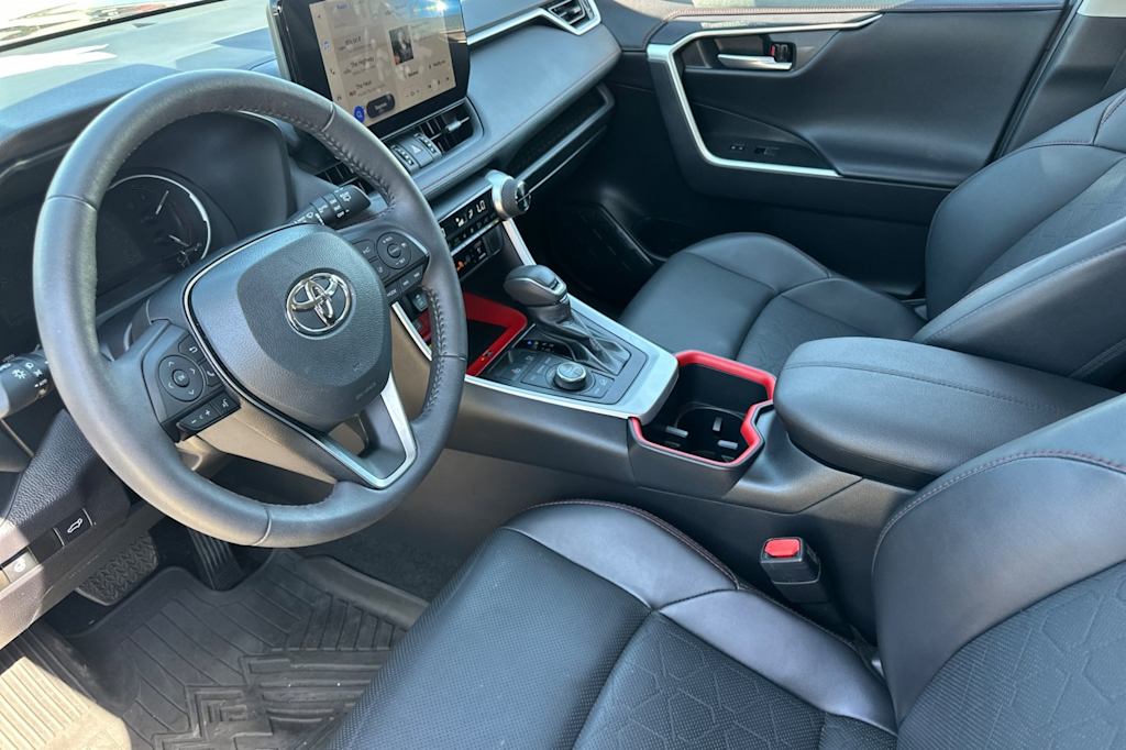 Thumbnail: 2024 Toyota RAV4 - 9