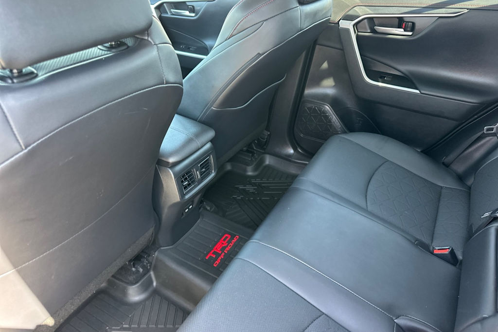 Thumbnail: 2024 Toyota RAV4 - 10