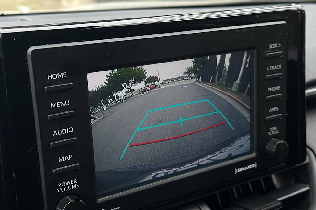 Thumbnail: 2020 Toyota RAV4 - 25