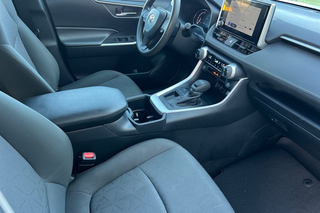 Thumbnail: 2024 Toyota RAV4 - 13