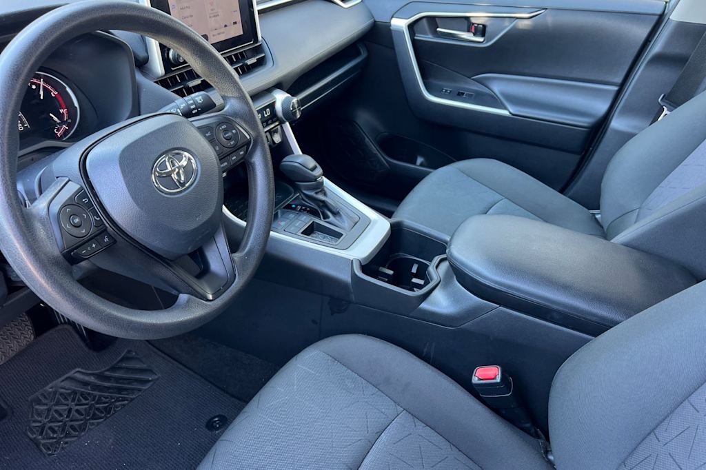 Thumbnail: 2024 Toyota RAV4 - 9