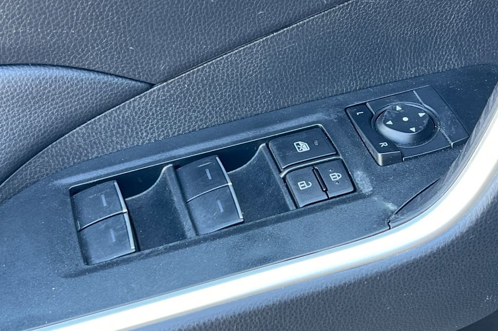 Thumbnail: 2024 Toyota RAV4 - 24