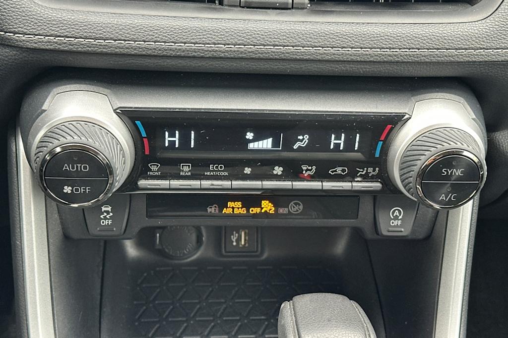 Thumbnail: 2024 Toyota RAV4 - 28