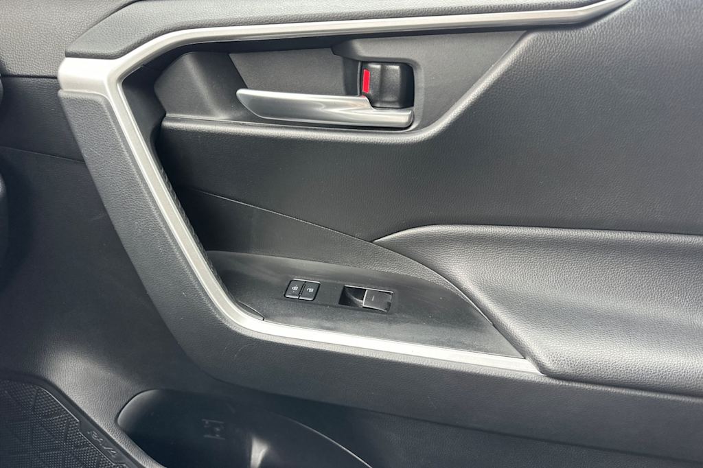 Thumbnail: 2024 Toyota RAV4 - 26