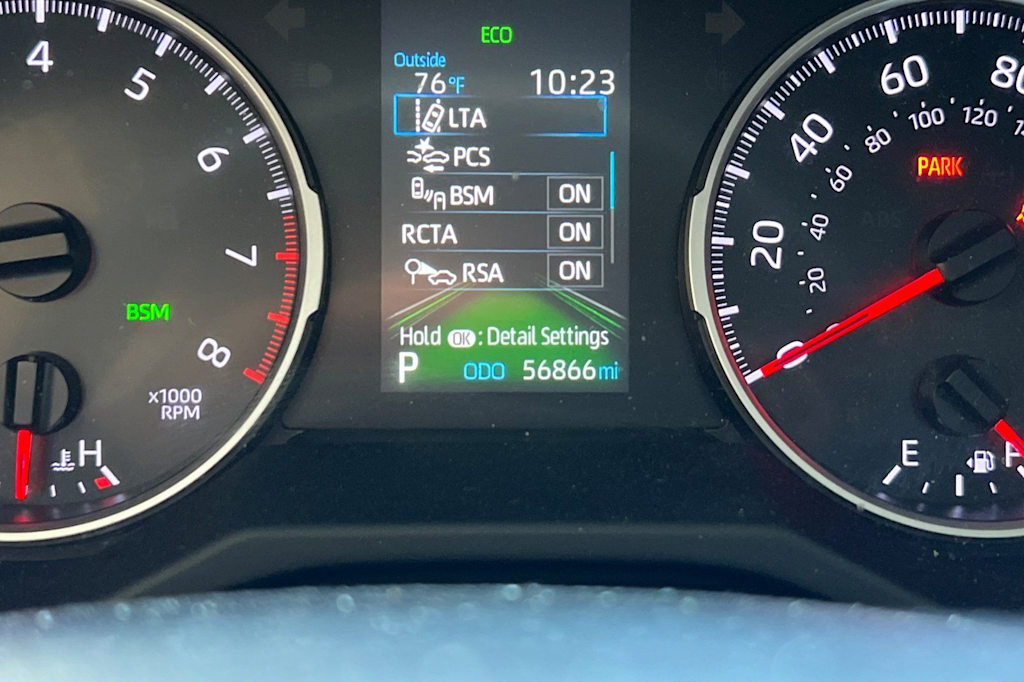 Thumbnail: 2022 Toyota RAV4 - 28
