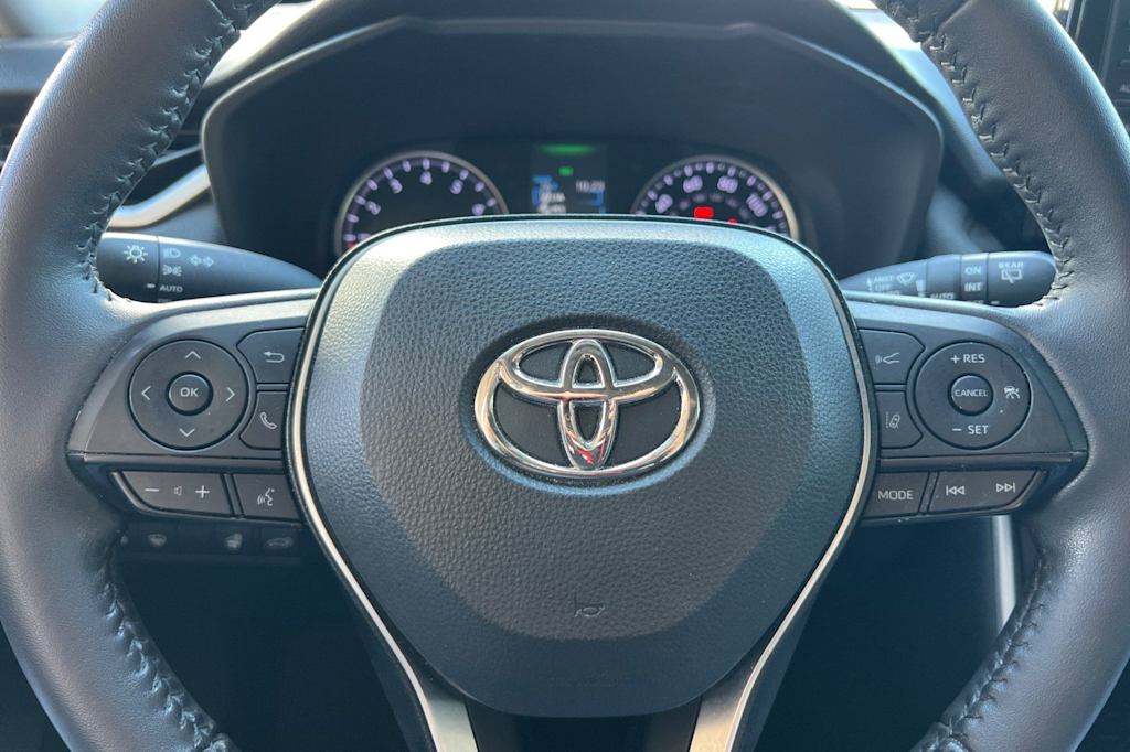 Thumbnail: 2022 Toyota RAV4 - 27