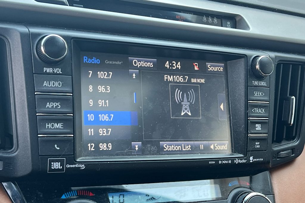 Thumbnail: 2017 Toyota RAV4 - 13