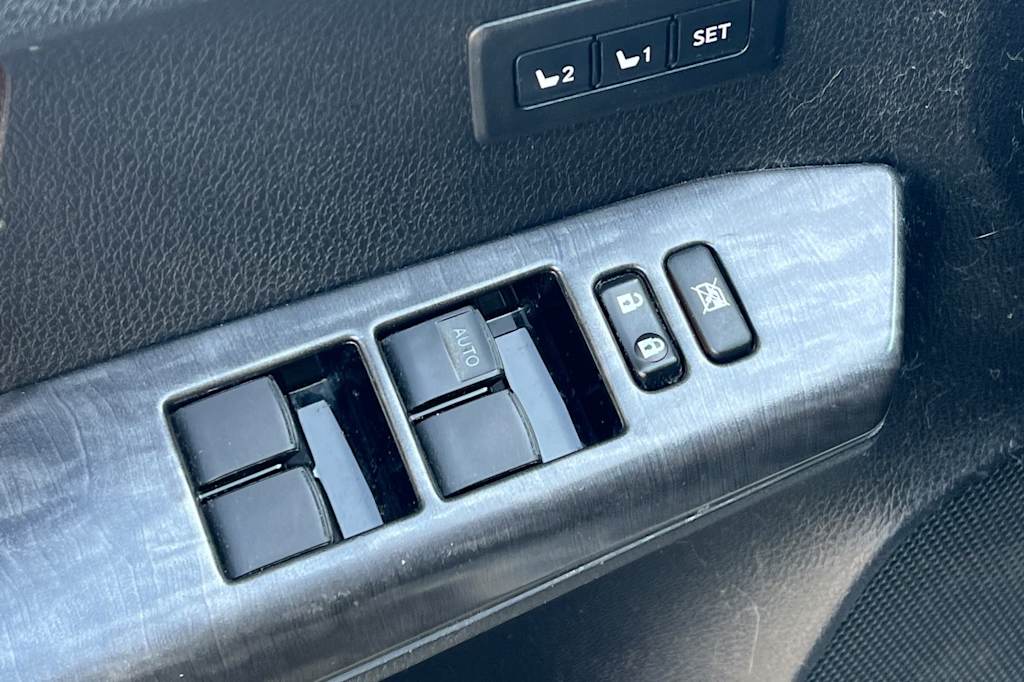 Thumbnail: 2017 Toyota RAV4 - 24