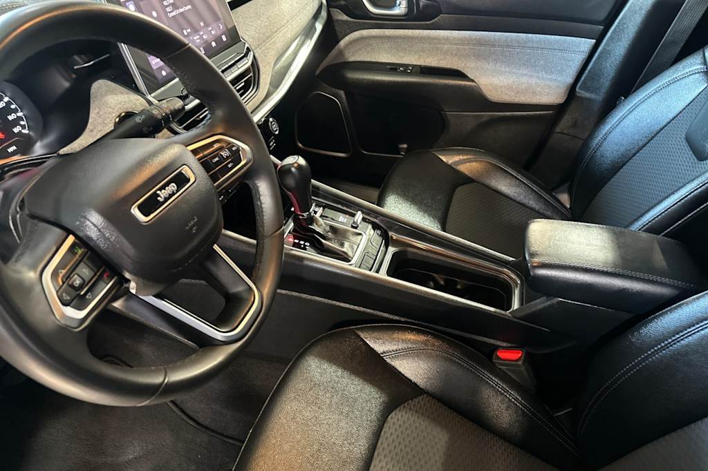 Thumbnail: 2024 Jeep Compass - 9