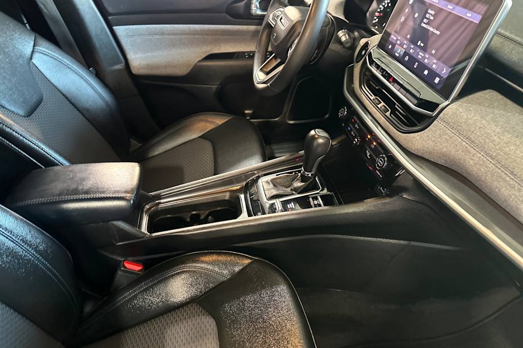 Thumbnail: 2024 Jeep Compass - 10
