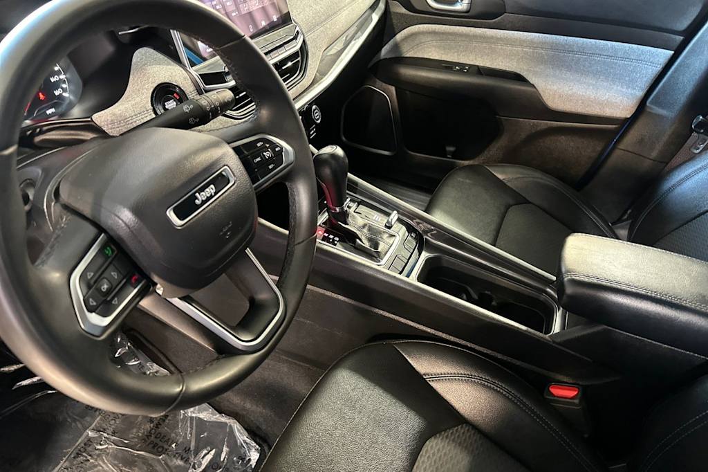 Thumbnail: 2024 Jeep Compass - 9