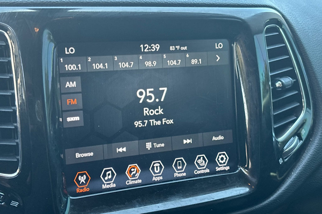 Thumbnail: 2019 Jeep Compass - 13
