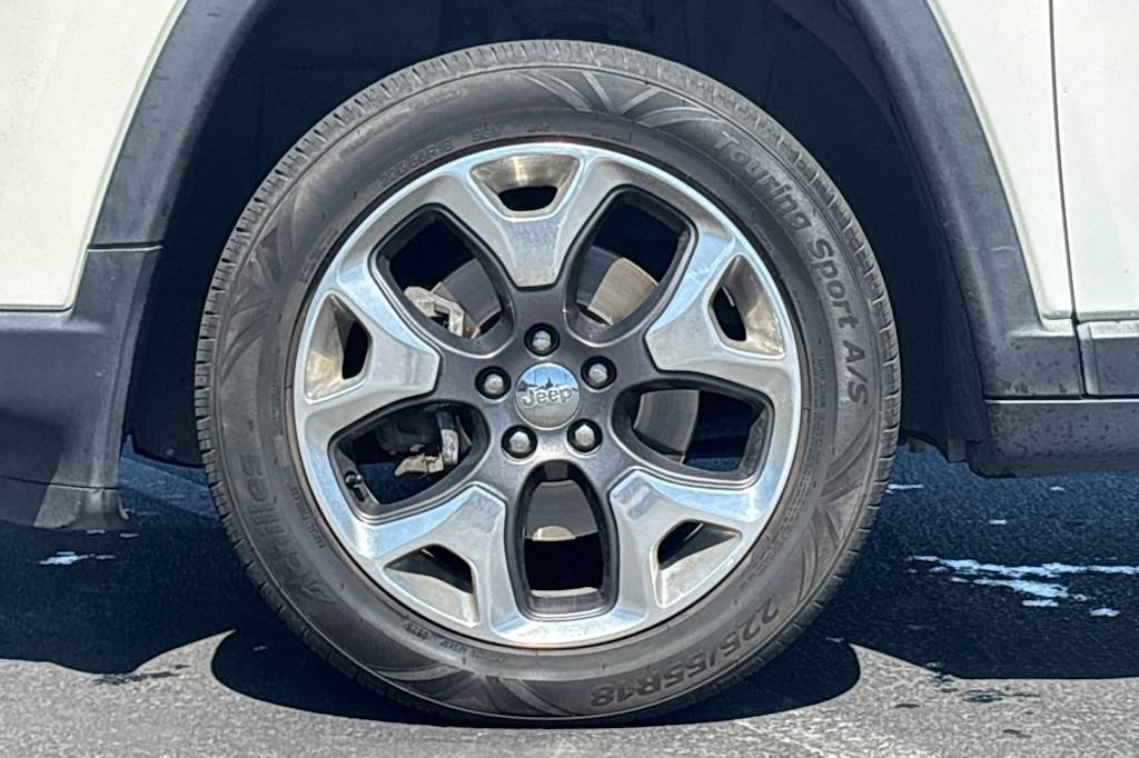 Thumbnail: 2019 Jeep Compass - 8