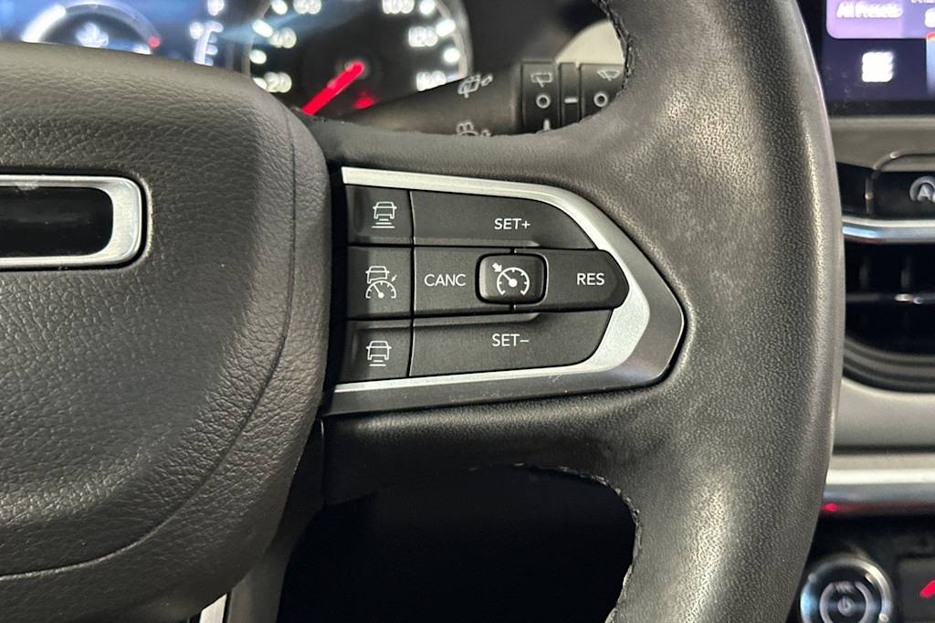Thumbnail: 2024 Jeep Compass - 31