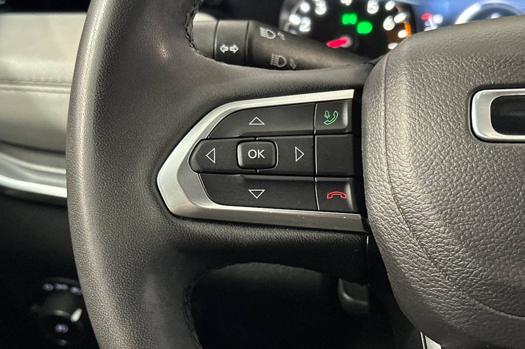 Thumbnail: 2024 Jeep Compass - 32