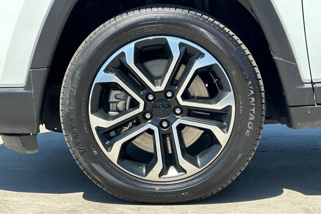 Thumbnail: 2024 Jeep Compass - 8