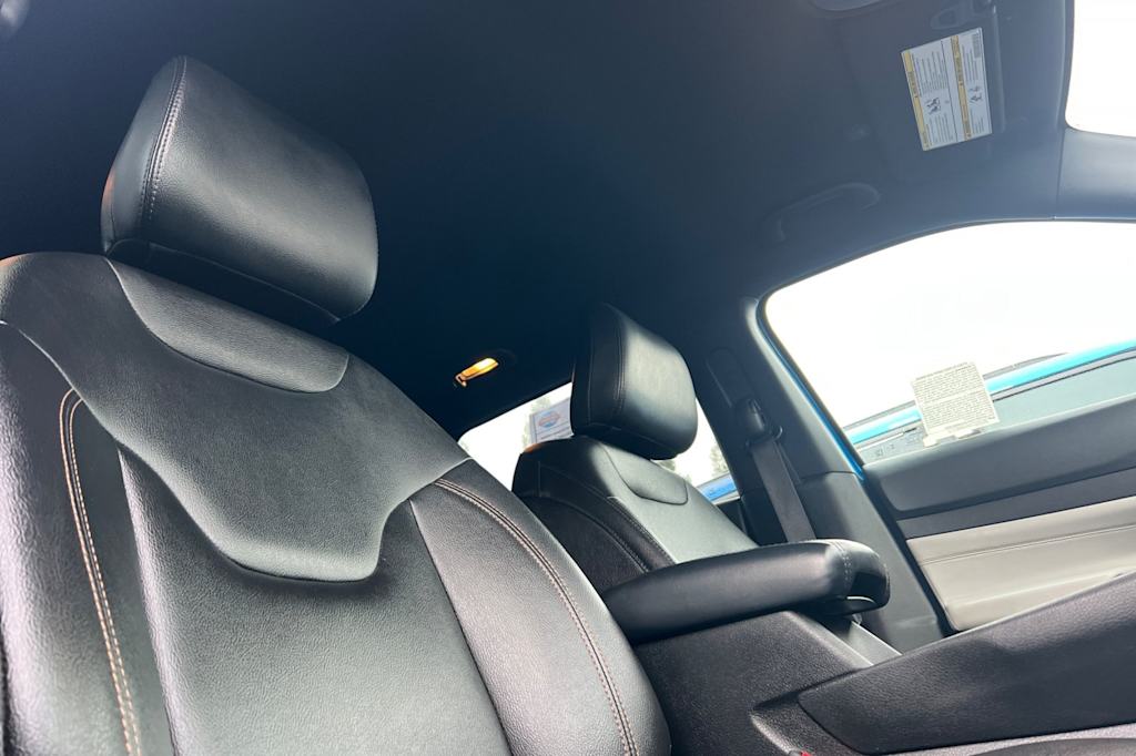 Thumbnail: 2023 Jeep Compass - 24