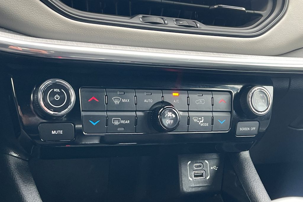 Thumbnail: 2023 Jeep Compass - 27