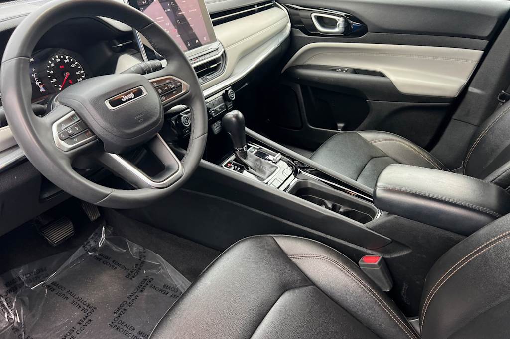 Thumbnail: 2023 Jeep Compass - 9